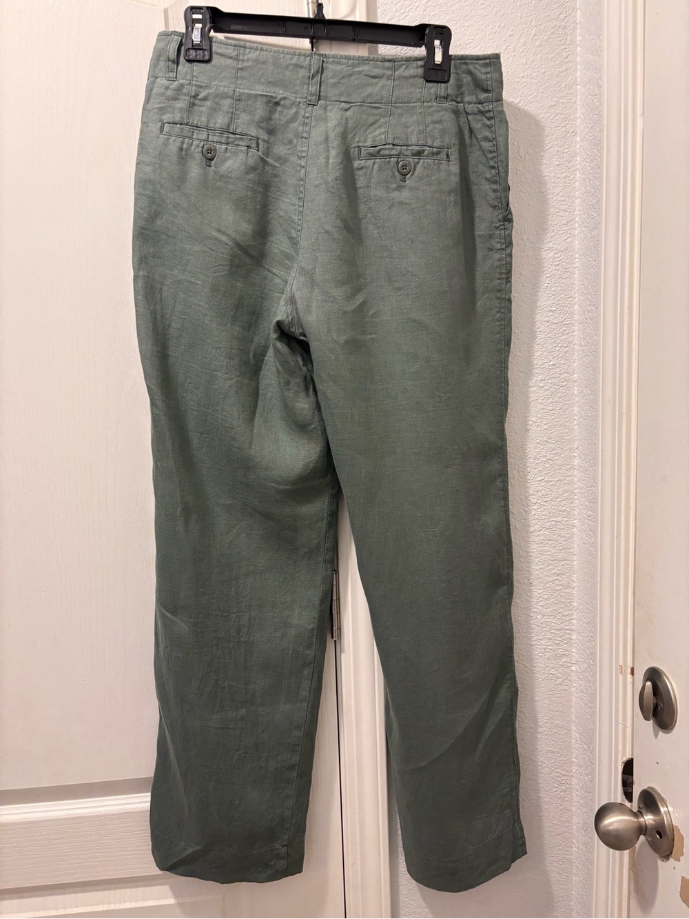 Tahari 100% Linen Slacks – Sage Green | Size 8 | Coastal Minimalist - Picture 8 of 9